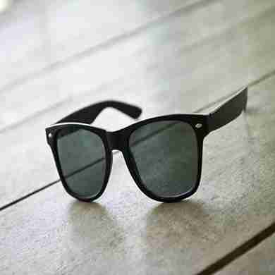 Classic Wayfarer Sunglasses